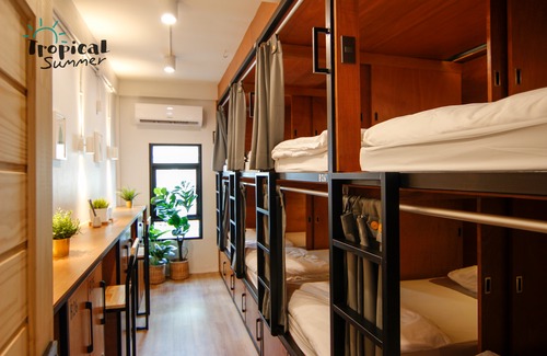 Sathorn Hotel | Tropical Summer Hostel