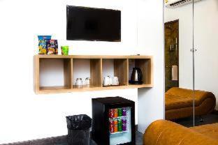 Bangkok Central Business District Hotel | V One Pride-Sukhumvit 22, Bangkok