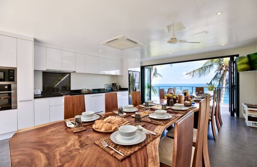 Moo 5 Villa | VILLA THE SPOT luxury villa facing the sea and jungle