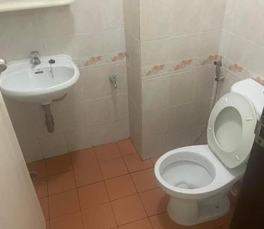 Din Daeng Apartment | Viriyapon first floor2