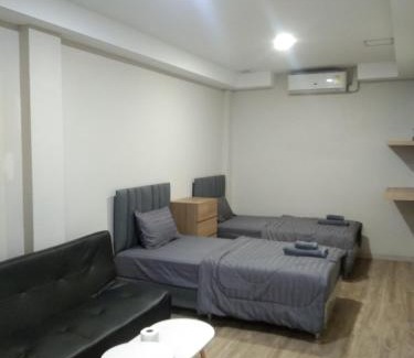 Phra Khanong Nuea Hotel | W71