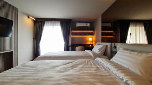 Ramkhamhaeng Hotel | We Hotel