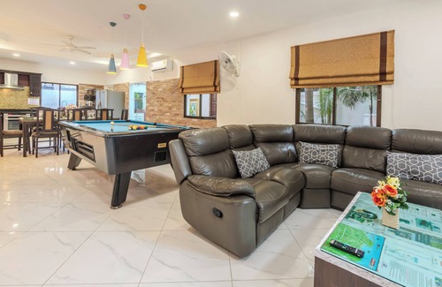South Pattaya Villa | Z6 Villa near Walking Street & Beach ★
