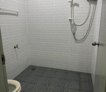 Saen Suk Apartment | กัลยา รีสอร์ท