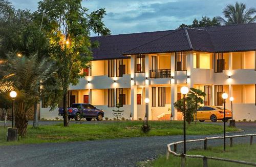 Pua Hostel | น่าน ม่วนใจ Nan Muanjai Hotel