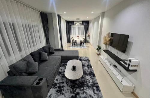 Hang Dong Villa | บ้านคหบดี