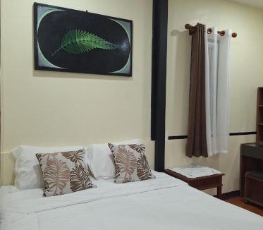 Ban Na San House | บ้านริมชล บ้านสวนสราญชล