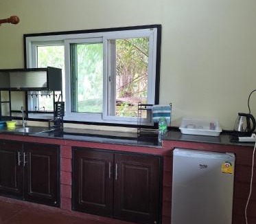 Ban Na San House | บ้านริมชล บ้านสวนสราญชล