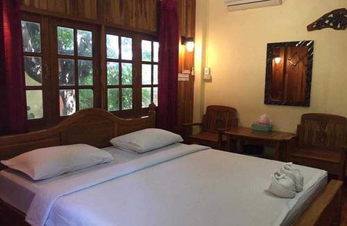 Phrae House | บ้านสวนกุหลาบแก้วรีสอร์ท