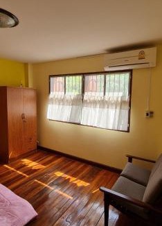 Thung Yai House | บ้านเขียมเลียบคลอง โฮมสเตย์