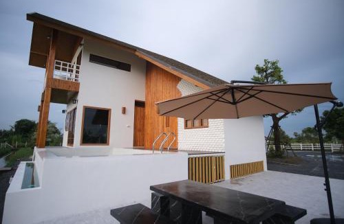 U Thong Villa | บ้านเติมฝัน พูลวิลล่า สุพรรณบุรี