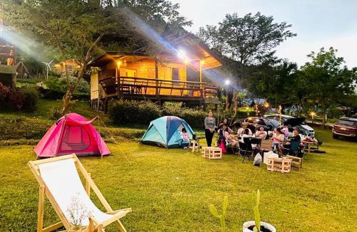 Sado Phong House | บ้านไร่ไอหมอกเขาค้อ