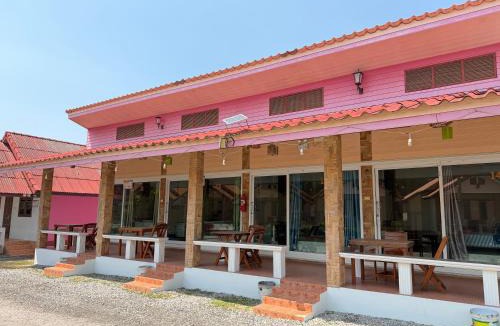 Khlong Khut House | ปลาตอง รีสอร์ท