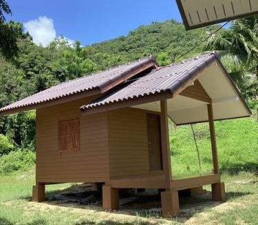 Ko Phaluai House | ปุณยวีร์โฮมสเตย์