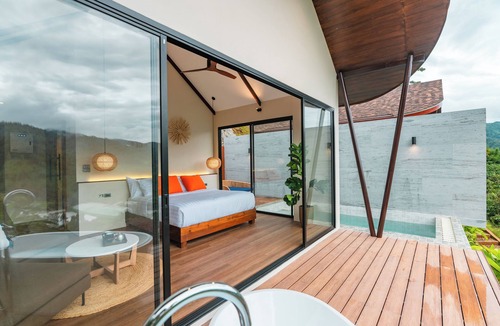 Pong Yaeng Villa | วีอัณณาร์ วิลล่า เชียงใหม่