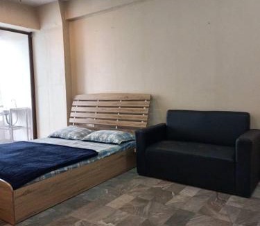 Hua Mak Hostel | ห้องพักรายงาน ใกล้รามคำแหง ราชมังคลากีฬาสถาน รถไฟฟ้าสายสีเหลืองแยกลำสาลี