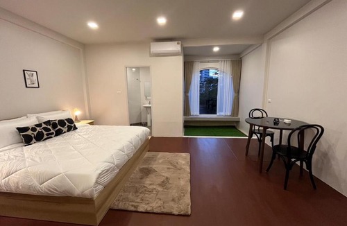 Talat Yai Villa | อาโป๋เฮ้าส์ ทาวน์โฮมสไตล์มินิมอล ใจกลางเมืองภูเก็ต