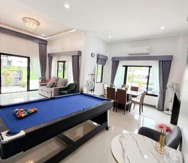 Chiang Khan Villa | เพชรกล้าพูลวิลล่า