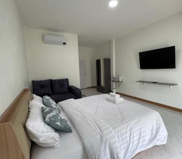 Chaiprakarn Hotel | เรยาห้องพักรายวัน