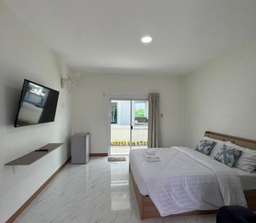 Chaiprakarn Hotel | เรยาห้องพักรายวัน