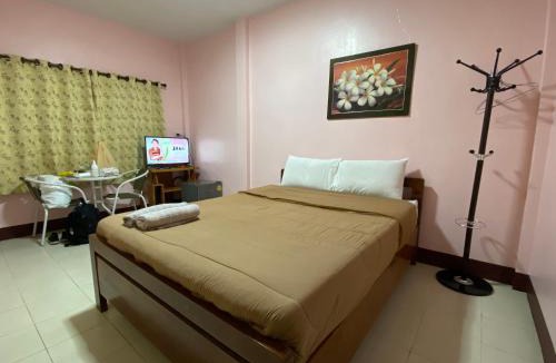 Fang House | โพธิ์ทองริมทุ่ง Pothong Rimtung Hotel