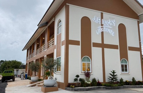Det Udom Hotel | โรงแรม JP Lucky Lux Hotel