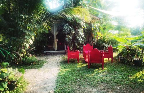 Bang Rakam Hostel | ไทไอดิน