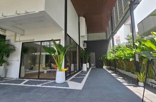 Asoke Villa | 曼谷市中心素坤逸四卧别墅-牛仔街附近