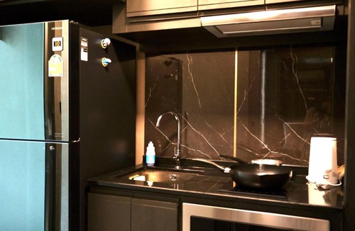 Chang Khlan Apartment | 长康路豪华五星级酒店式公寓Luxury Erawan Condo
