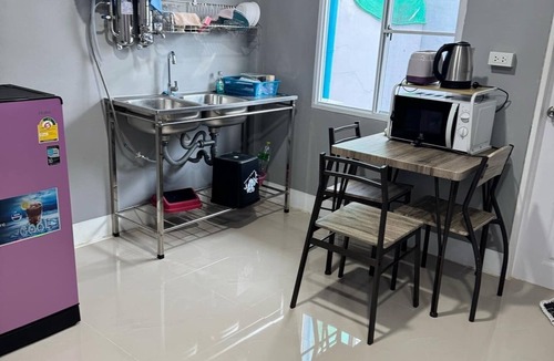 Ban Tai House | 1 minute walk to the tourist strip ! New guest house on quiet Soi Great location