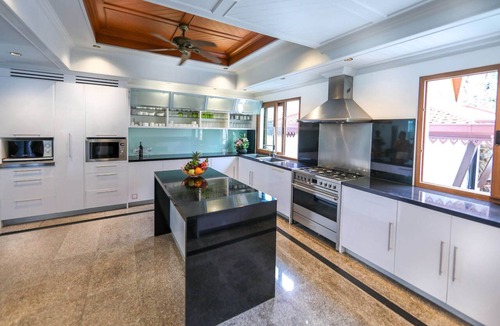Patong Villa | 13-Bedroom Private Luxury Villa, Patong Phuket | Beach About 3 Minutes by Car