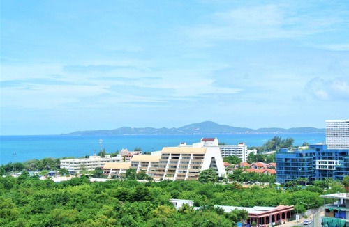 South Pattaya Apartment | 13th floor sea view studio