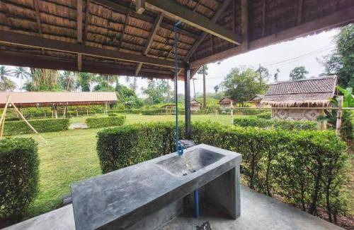 Thong Krut Resort | 14 m² Resort ∙ 2 guests