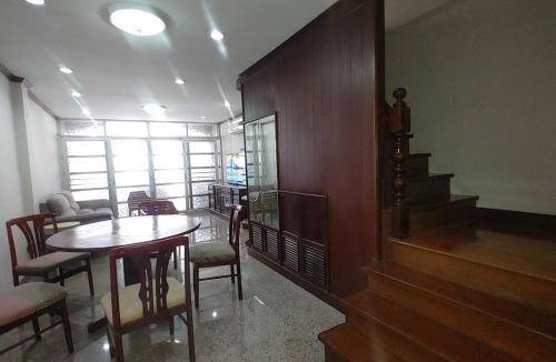 Ratchadaphisek House | 150 m² House ∙ 2 bedrooms ∙ 6 guests