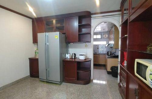 Ratchadaphisek House | 150 m² House ∙ 2 bedrooms ∙ 6 guests