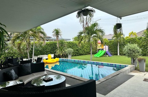 Cha-am Villa | 150 m² Villa ∙ 4 bedrooms ∙ 16 guests