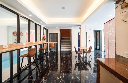Khlong Toei Hotel | 170 m² Hotel ∙ 10 guests