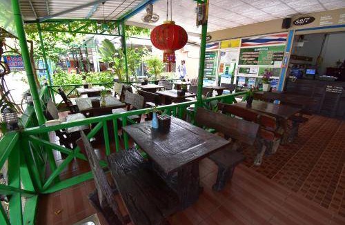 Bang Phra Bed & Breakfast | 18 m² Bed and breakfast ∙ 4 guests