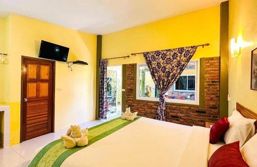 Ko Lanta Bed & Breakfast | 18 m² Bed and breakfast ∙ 3 guests