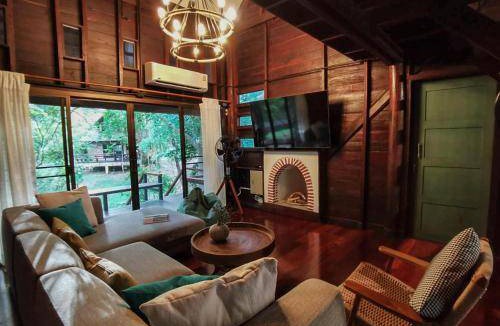Kanchanaburi Villa | 180 m² Villa ∙ 3 bedrooms ∙ 6 guests