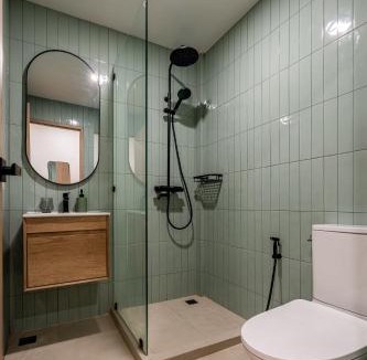 Bangkok Central Business District Apartment | 2 Bed 2 Bath/Luxury/1 min walk to BTS Asok