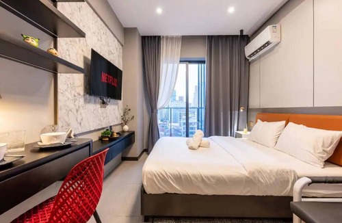 Tuol Kouk Hotel | 2-bedroom hotel in superb Phnom Penh with AC and fitness room