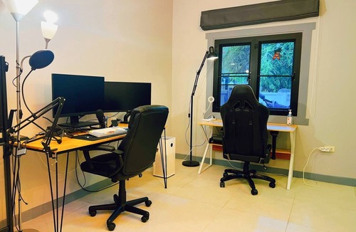 Chang Phueak House | 2-bedroom house in Maya/Nimman with WiFi, AC. Relax & Unwind!