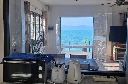 Mae Nam House | 2-bedroom beachfront house with fast WIFI