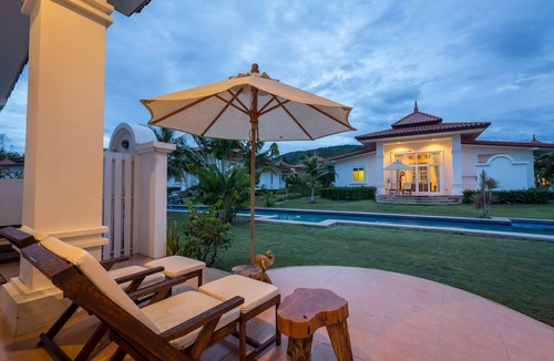 Nong Kae House | 2 bedroom villa with 50m pool in BelVida Resort, Hua Hin