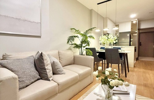Chang Khlan Apartment | 2 bedrooms, one living room, one bathroom, infinity pool, latex mattress