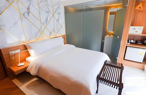 Asoke Hotel | 20 m² Hotel ∙ 2 guests