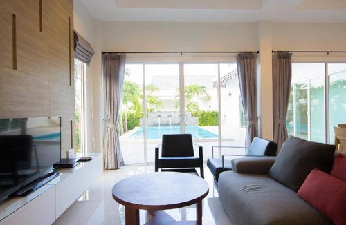 Khao Tao Resort | 200 m² Resort ∙ 3 bedrooms ∙ 127 guests