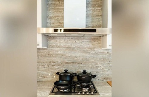 Nana Apartment | 213 SQM/3BR/BTS Nana/Monthly