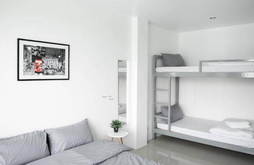 Krathum Baen Hostel | 22 m² Hostel ∙ 2 guests
